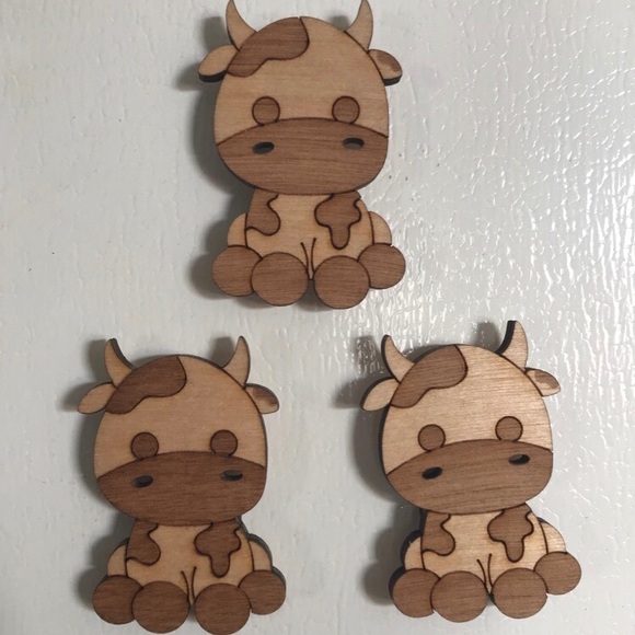 Baby cow magnets - Picture 1 of 1